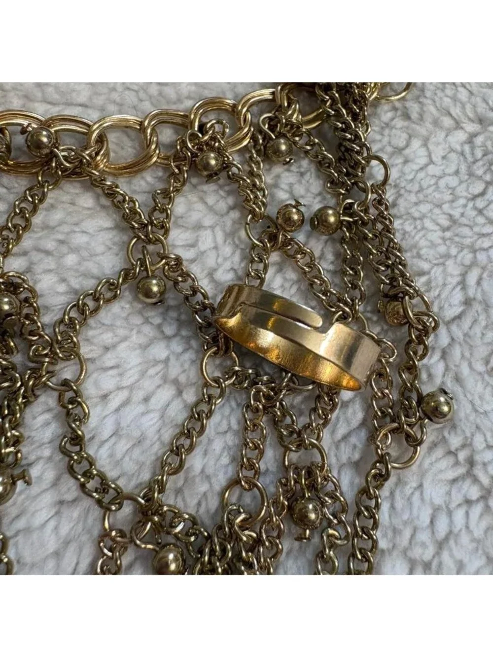 NWT Y2K Claire's Gold Chain Hand Ring Indie Boho Bracelet